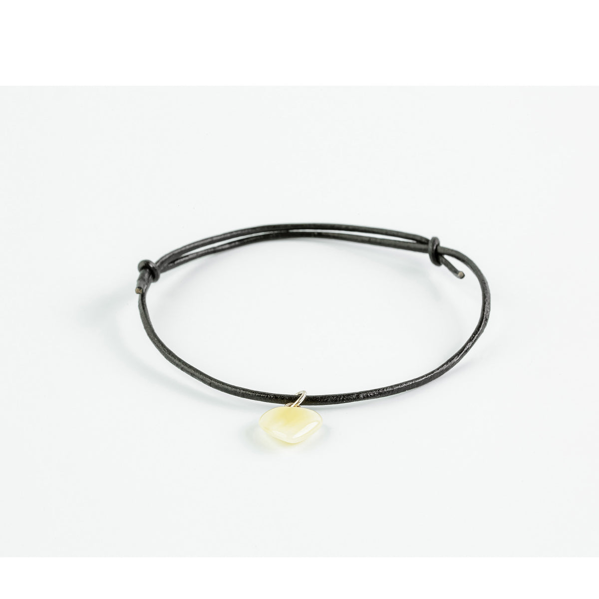 Natural Baltic Amber Heart Leather Bracelet – Milky Amber