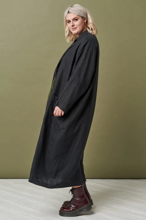 The Nikan Linen Kimono Coat